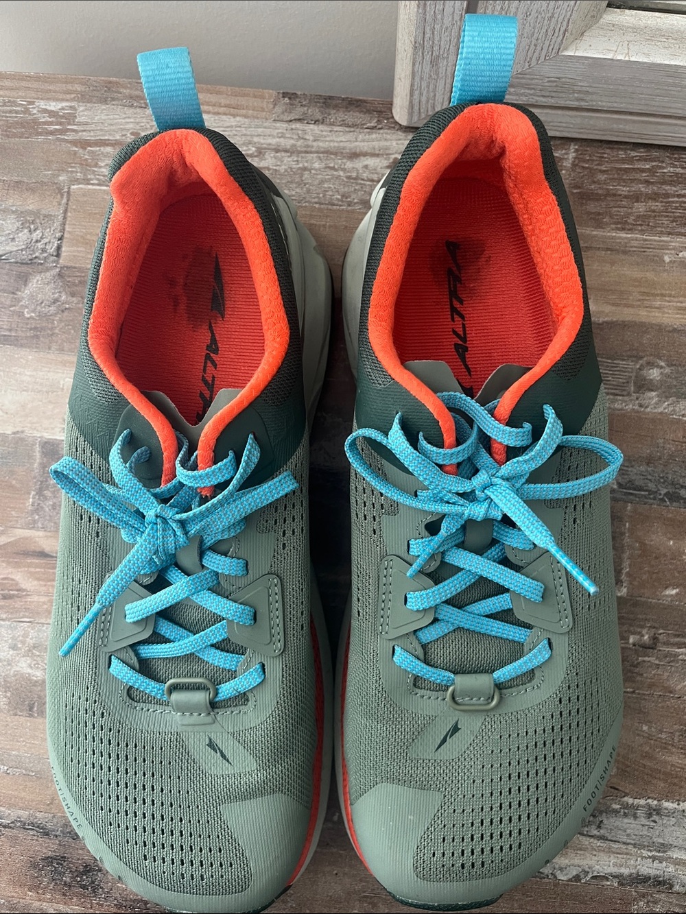Altra Men’s Olympus 4 Olive Green Athletic Shoes with Bright Blue Laces